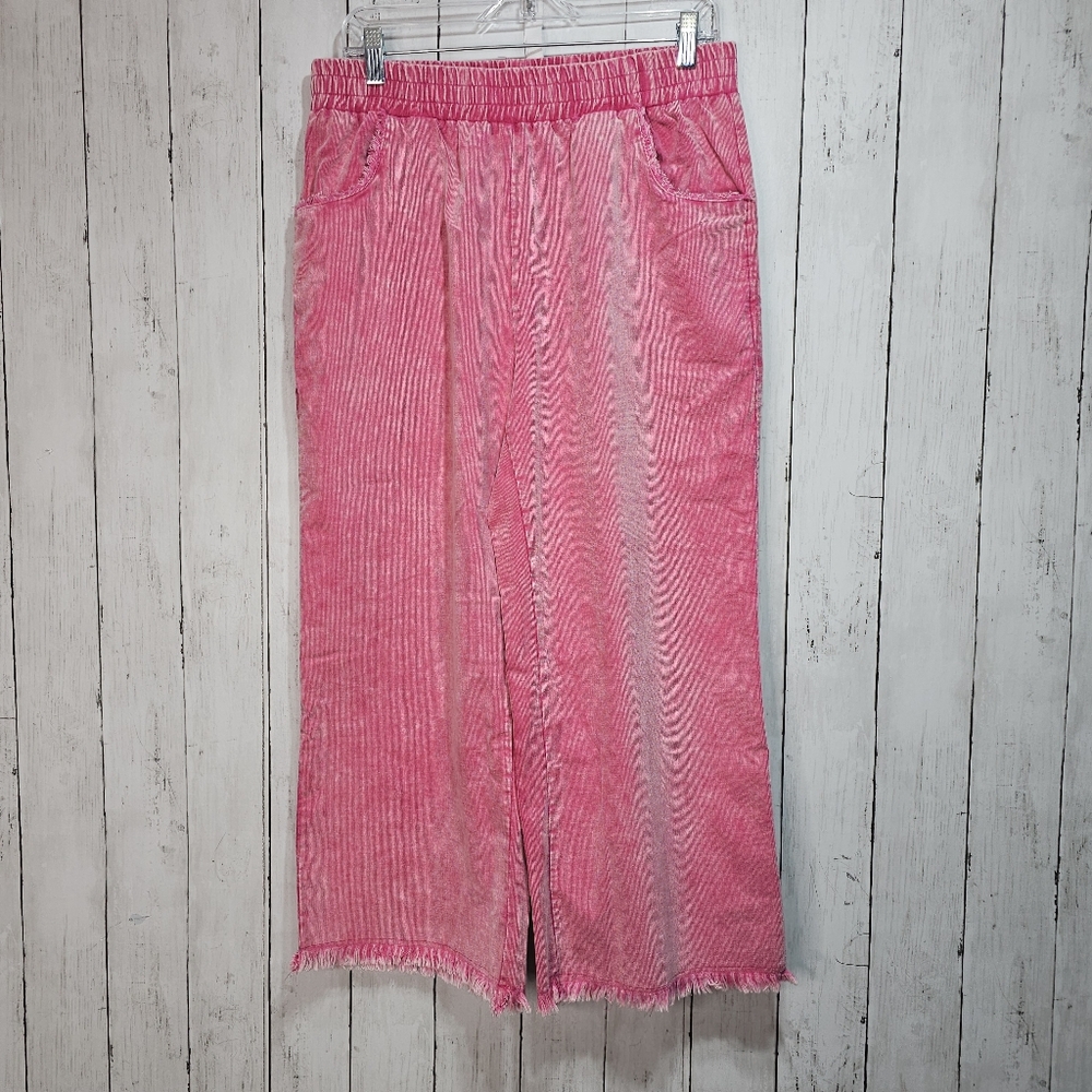 NWT Umgee Womens Pink Corduroy Wide Leg Pull On Pants Size Large Raw Hem Pockets